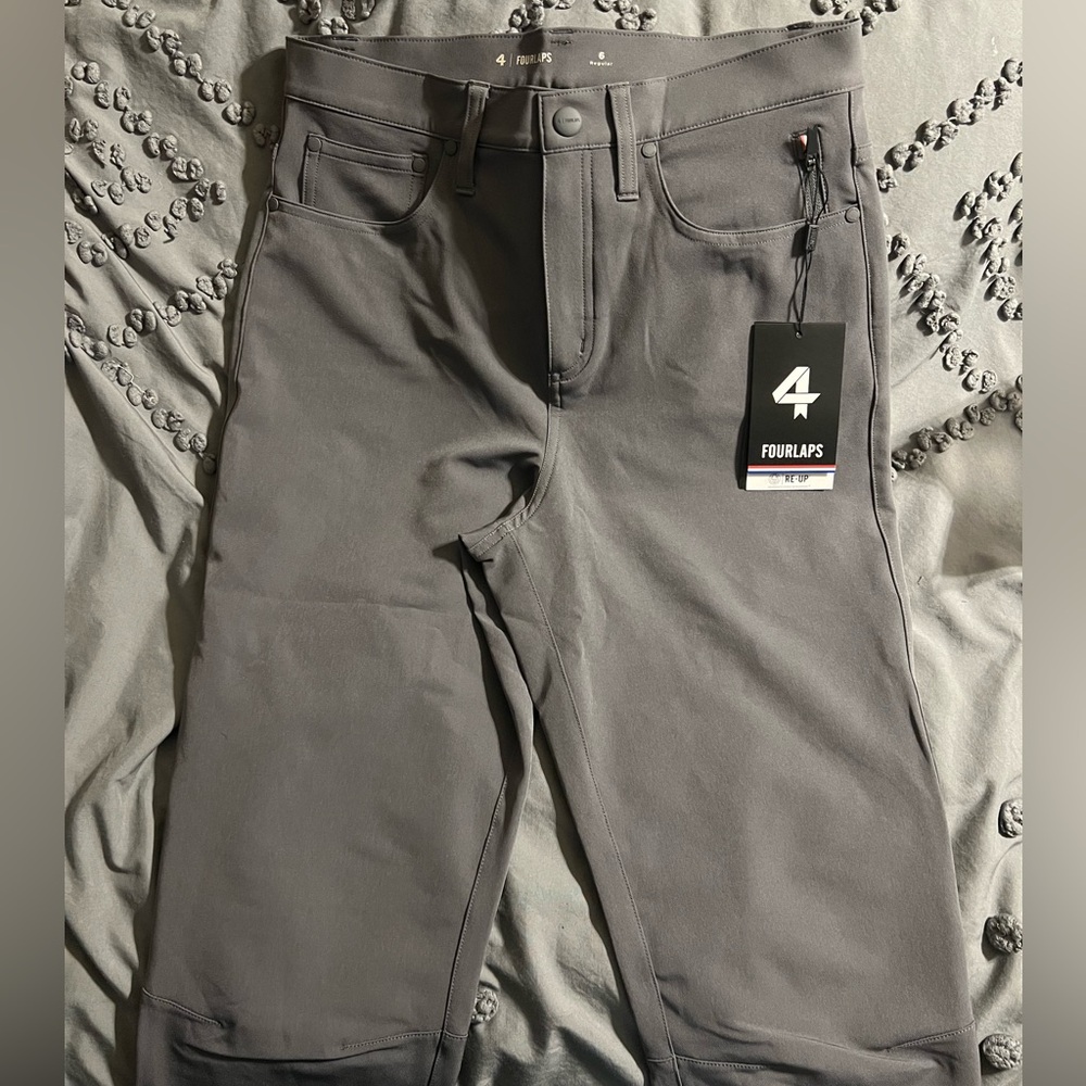 **WOMEN’S ||FOUR LAPS ||EVOLVE ||ATHLETIC FIT PANTS|| 6 REGULAR** NWT